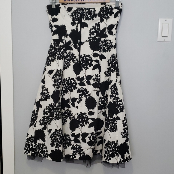 Le Chateau Strapless A-Line Dress - Picture 5 of 5